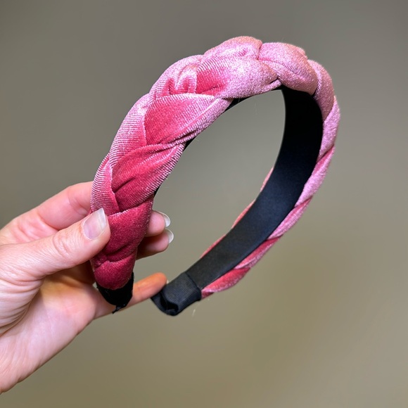 NWOT Women’s Bright Pink Velvet Braided Headband - Picture 1 of 4